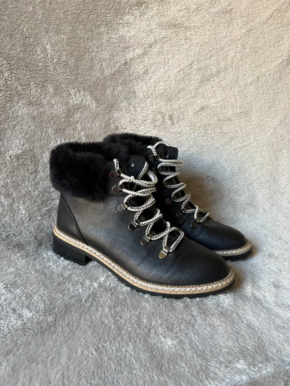 Express Black Faux Leather Faux Fur Trim Lace-Up Ankle Boots Size 9